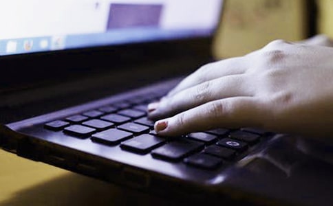 ����Ƹ�ú�ͬ