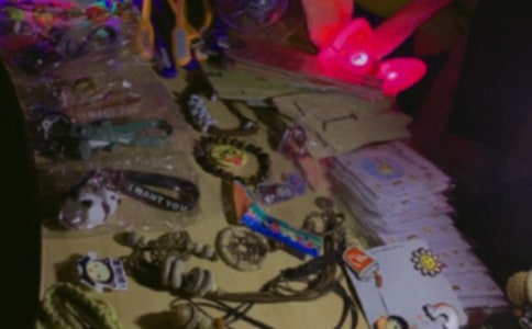 擺地?cái)傎u東西的廣告詞集錦