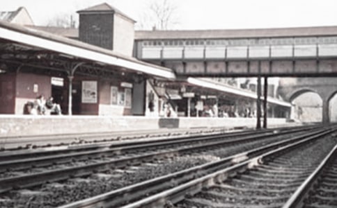 ��܇վ���\���Z