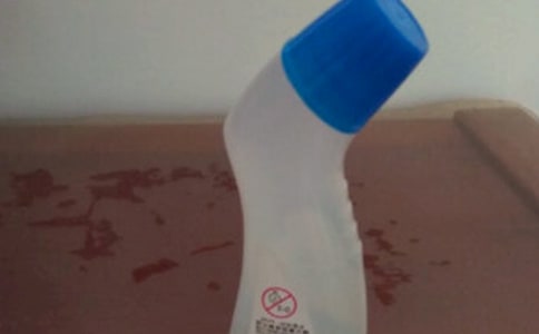 假睫毛膠水怎么卸