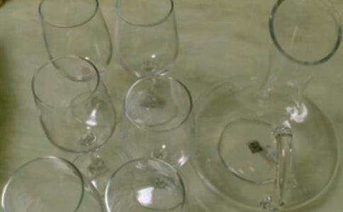 PS濾鏡制作出酒杯上水珠的方法