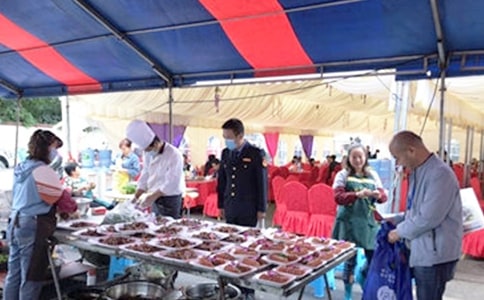 �����P(gu��n)�ھ�ϯ��Ո��ģ��