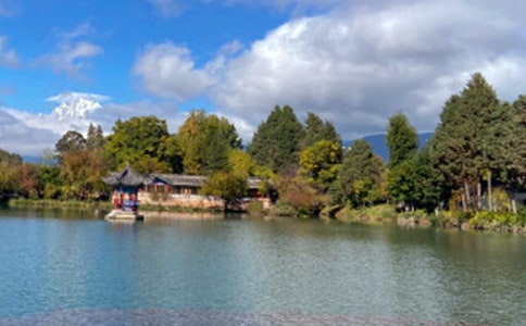 麗江古城導(dǎo)游詞450字