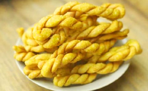 天津小吃香酥小麻花和涼拌燜子