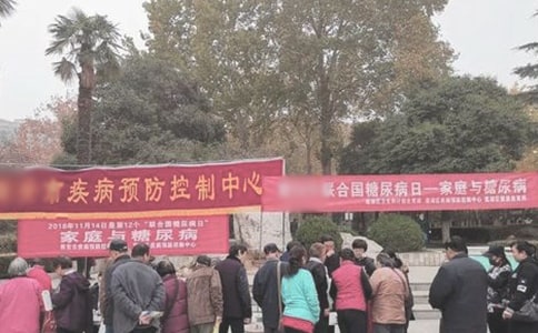 2015����������������̖(h��o)��(bi��o)�Z(y��)