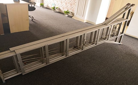 關(guān)于眉毛上搭梯子歇后語