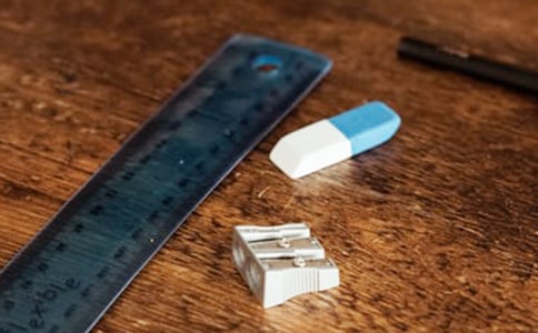 �ľ���Ʒ��ُ(g��u)��ͬ