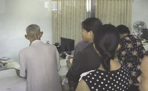 �V���t(y��)������ԃ��ʽ