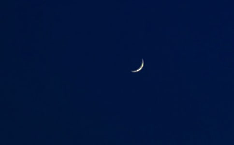 月亮個(gè)性說說簽名匯總60句