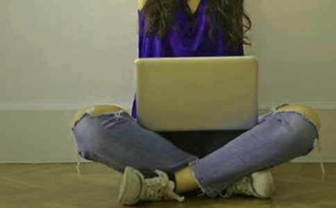 Ů�Ӱ˷N��(y��u)������