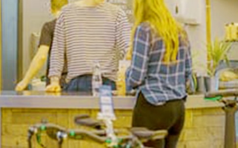 �{(di��o)Ƥ��С���ˡ������L(f��ng)